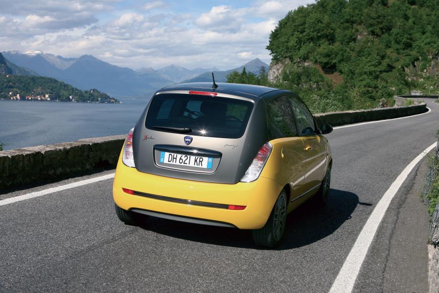  Lancia Ypsilon Sport by MomoDesign (843) 2007 года  (фото 8 из 69)